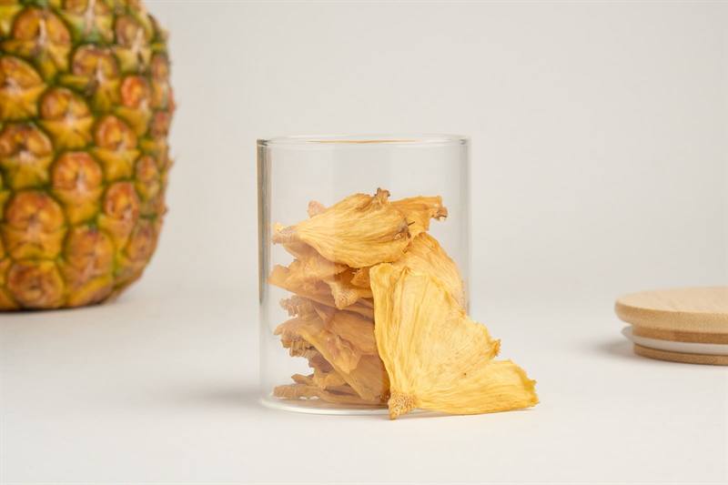 Snack piña deshidratada